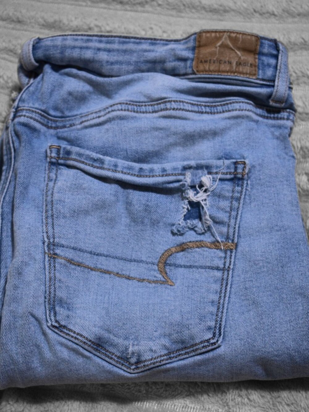 Distressed American Eagle Jeans 14